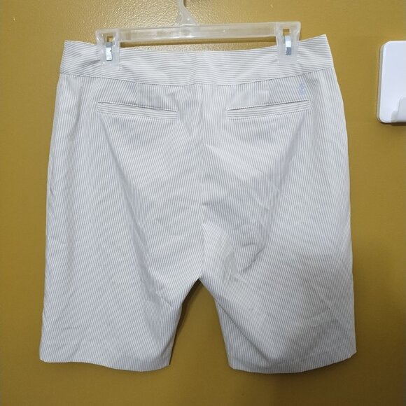 Ladies Izod Beige and White Striped Golf Shorts Size 8 Classic Preppy - Picture 3 of 6